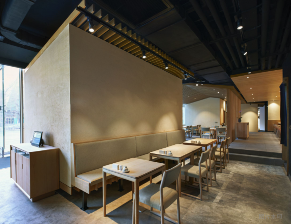 南昌150平店面装修橱窗的设计技巧有哪些